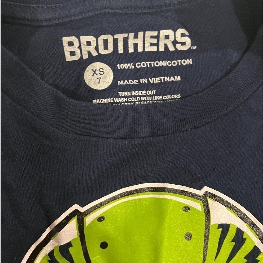 𝅺BROTHERS brand by Justice boys football shirt in size 7 - Picture 6 of 6
